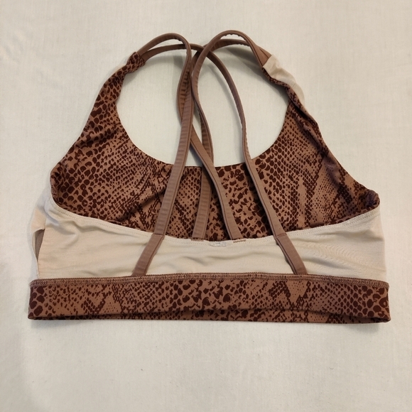 LULULEMON Energy Sport Bra Women's size 6 snakeskin pink and red - Picture 4 of 5